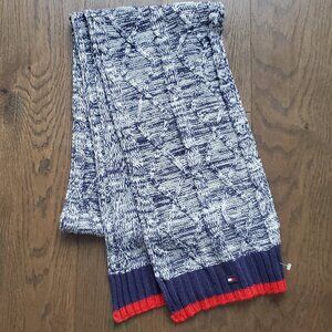 TOMMY HILFIGER Cable Knit Scarf Heathered Navy Blue & Red Trim Embroidered Logo
